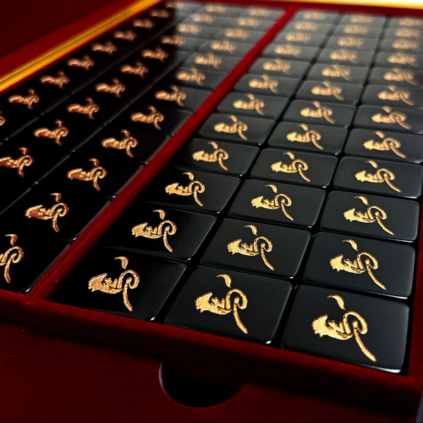 馬到金富精品典藏34mm麻將 麻將 黑金麻將、豪華麻將組 手提麻將盒 送禮麻將 (1入)