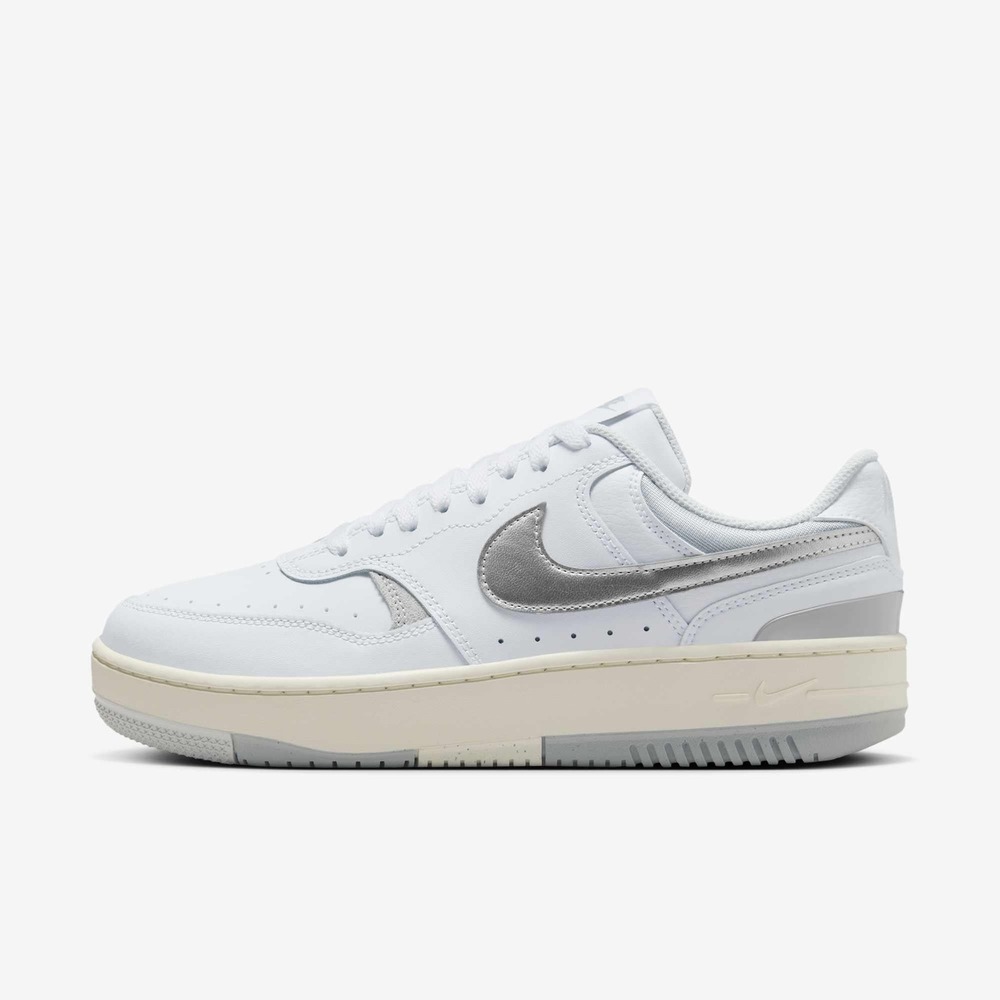 【NIKE】WMNS Gamma Force 女 運動休閒鞋 厚底 低筒 奶油底 白灰銀(HQ1674-100)